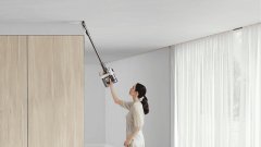 Dyson V8 Kablosuz Dikey Şarjlı Süpürge Gümüş Nikel
